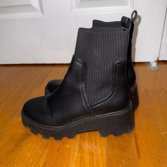 Dolce Vita Black Ankle Booties - Picture 3 of 4
